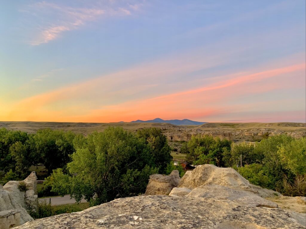 Sunrise & hoodoos, Writing on Stone Provincial Park