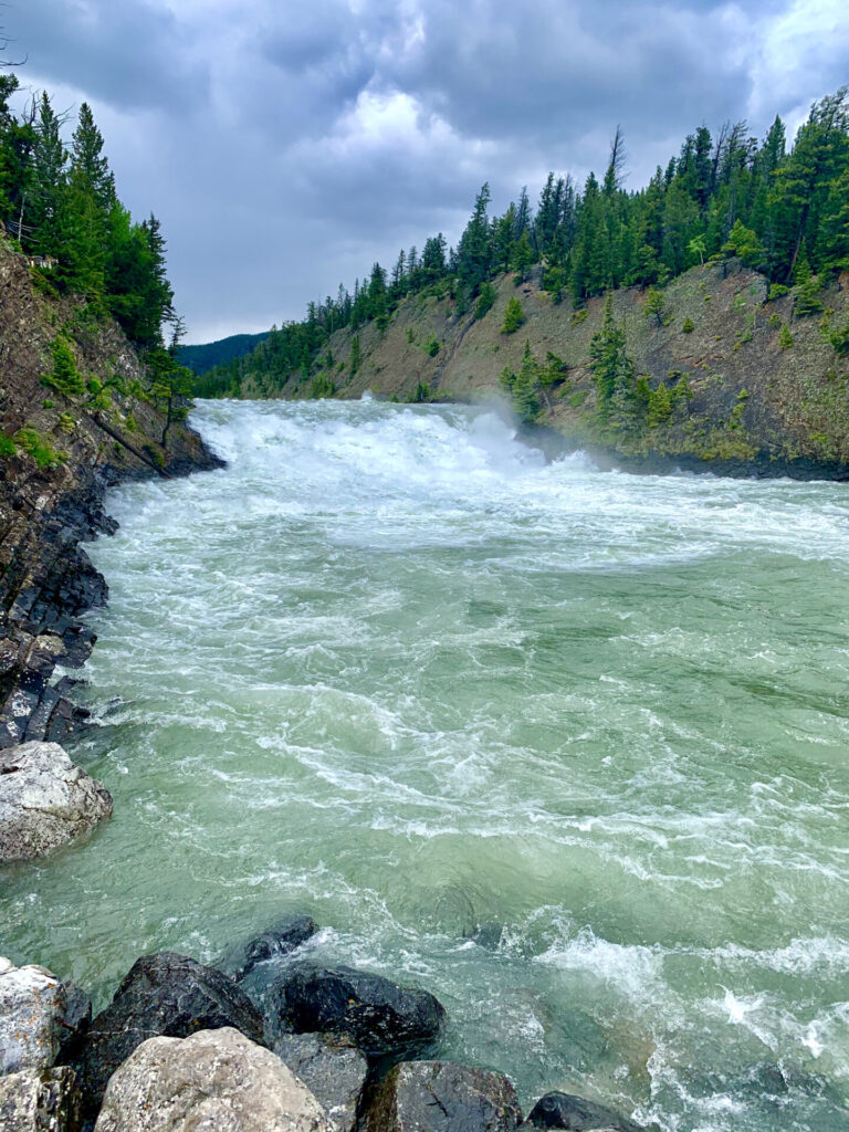 Bow Falls - easy hikes in Banff