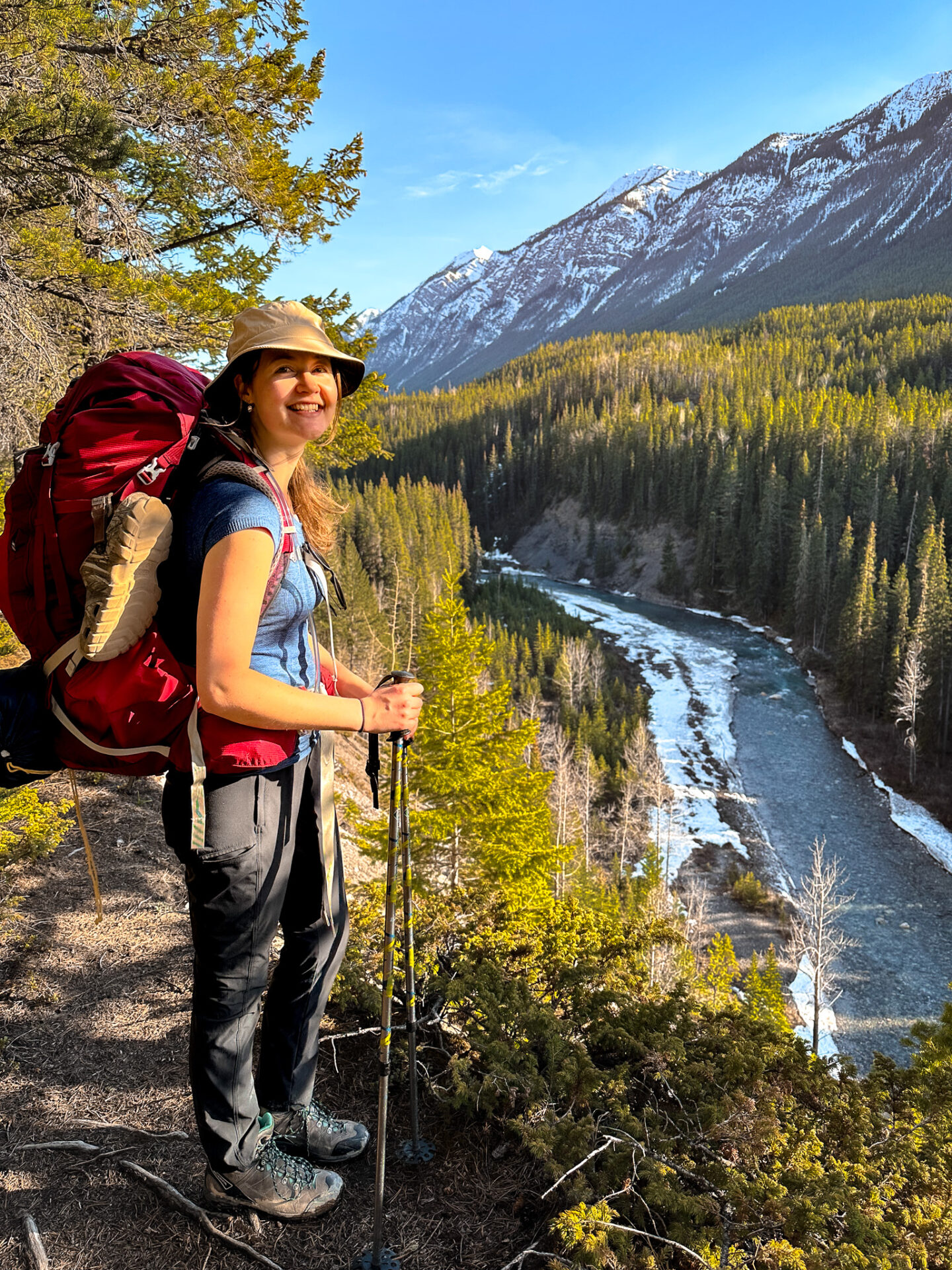 Easy hikes in Banff you can walk to 