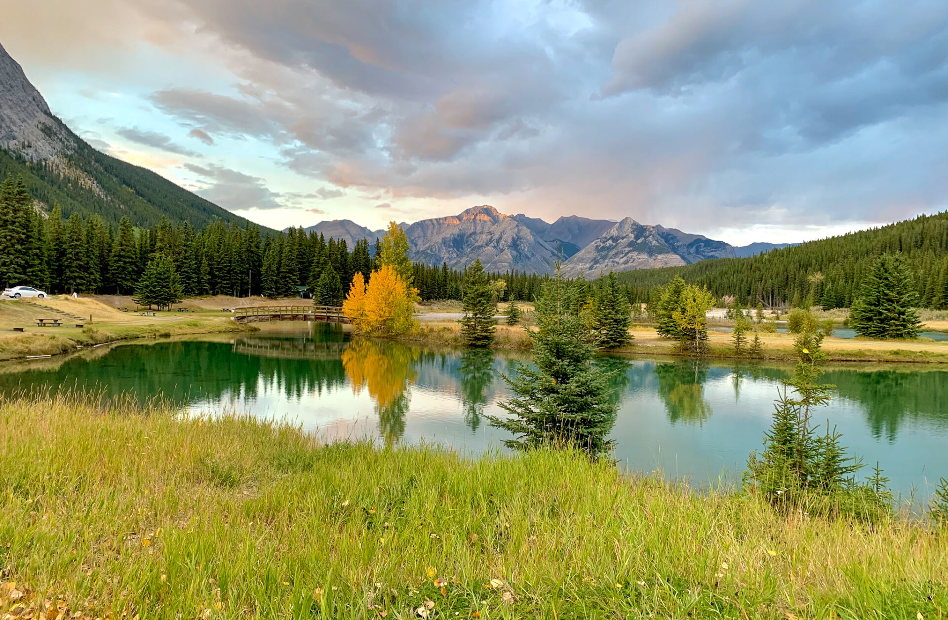 Easy hikes in Banff for kids