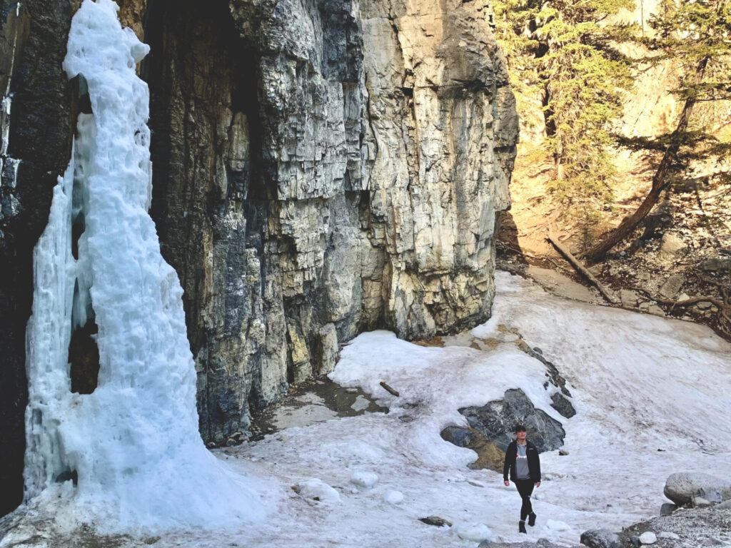 Grotto Canyon - Things to do in Banff in winter