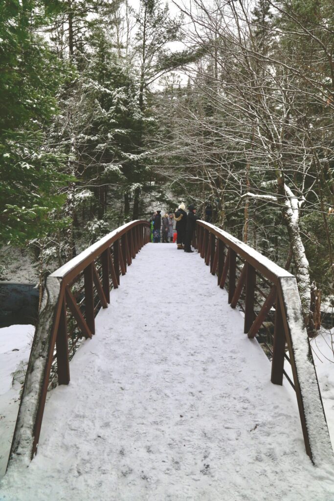 Stubb's Falls - winter hike in Arrowhead