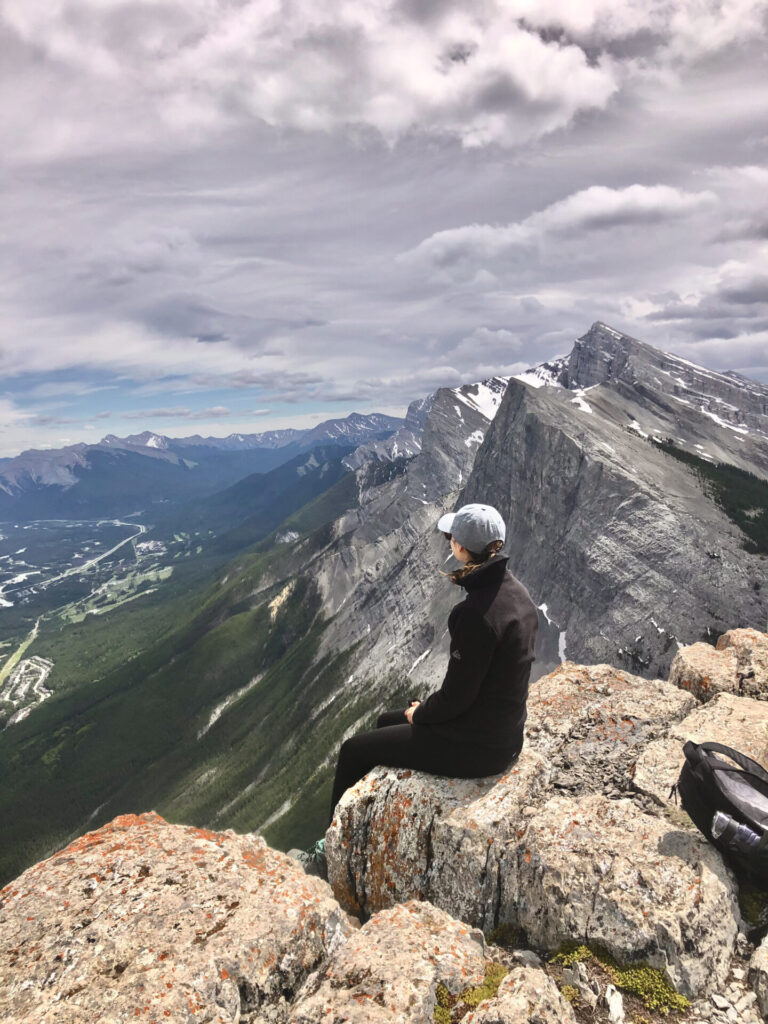 False summit at East End of Rundle (EEOR)
