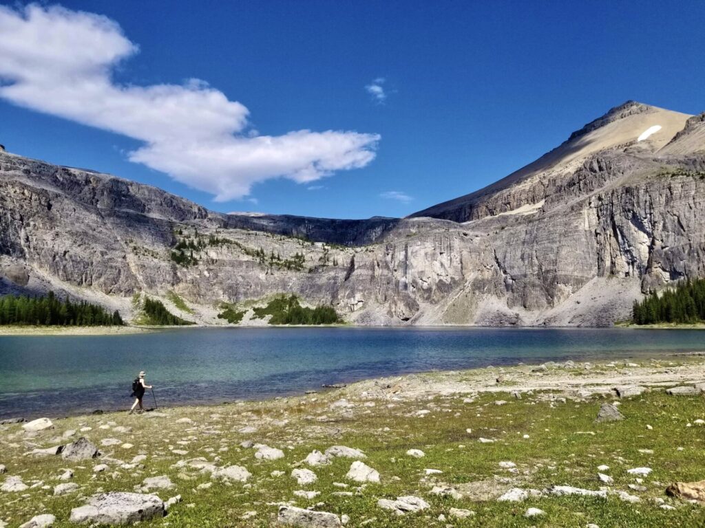 Rockbound Lake hike & Castle Mountain - Banff