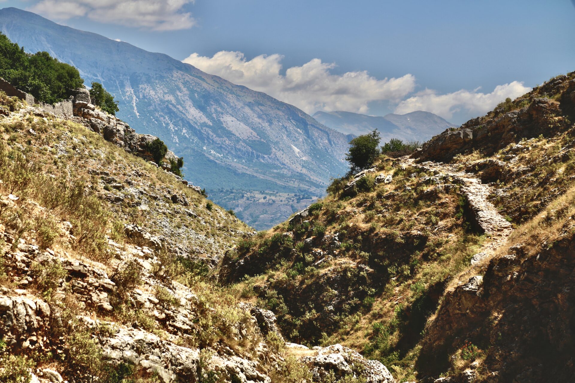 View of the valley from Ali Pasha Bridge 