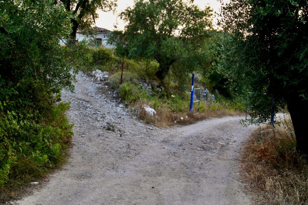 How to get to Gjiri Filikuri beach in Himara (Albania)