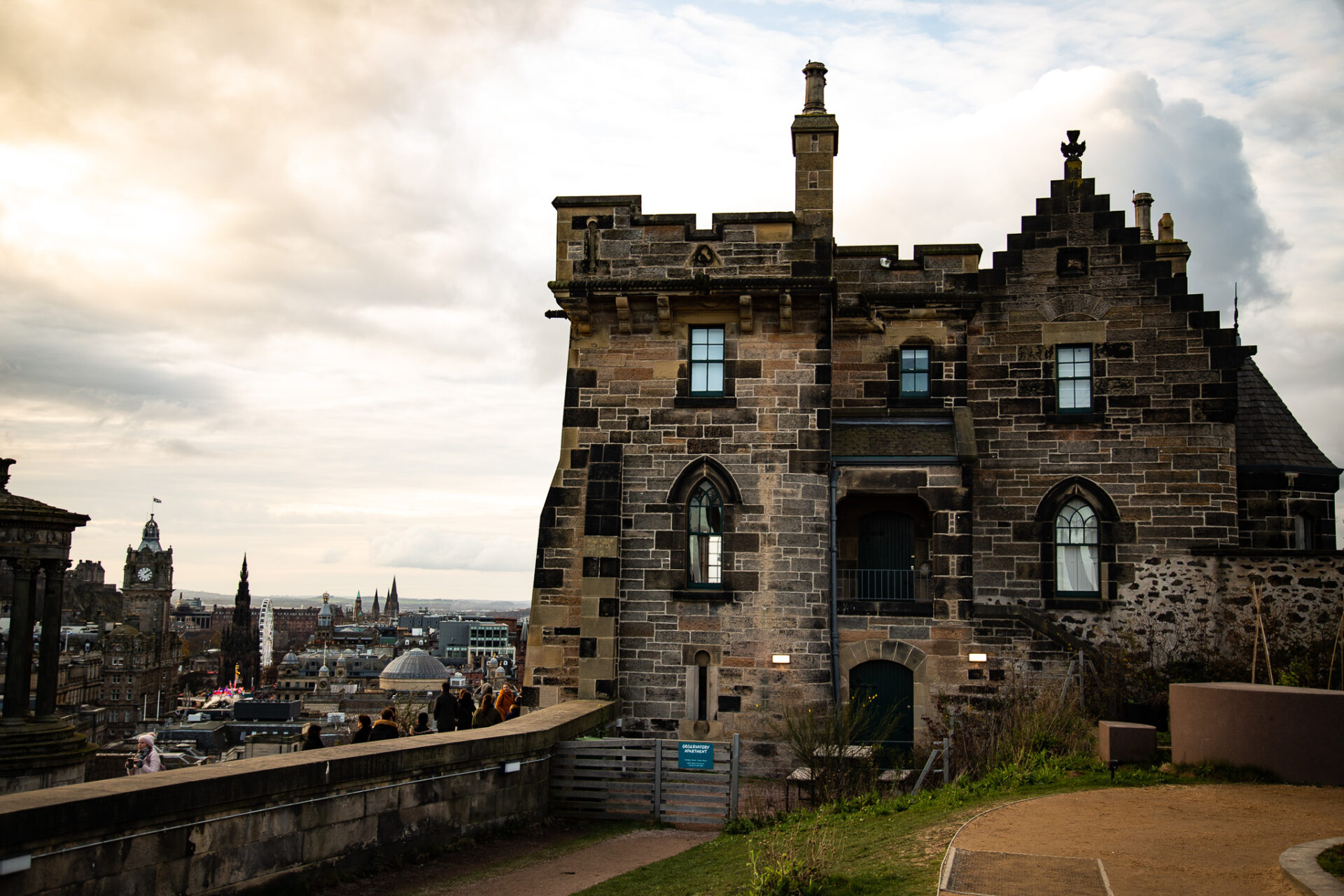 Calton Hill - what to do in Edinburgh 