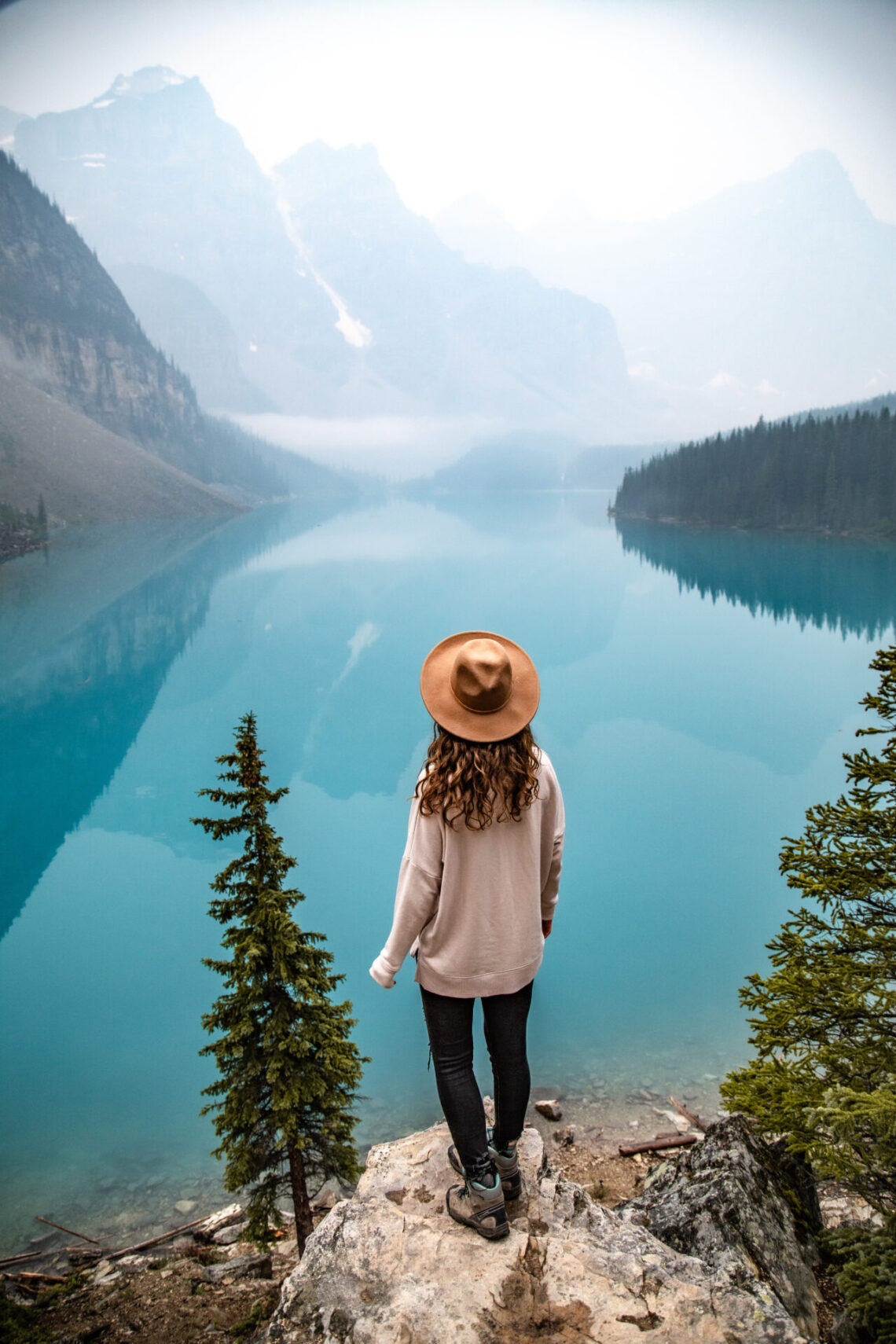 How to Get to Moraine Lake & Lake Louise - HIKE | BIKE | SHUTTLE - The ...