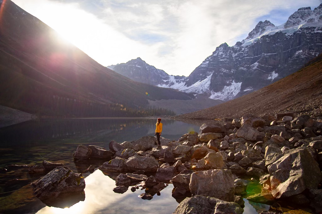 how to find a job in banff