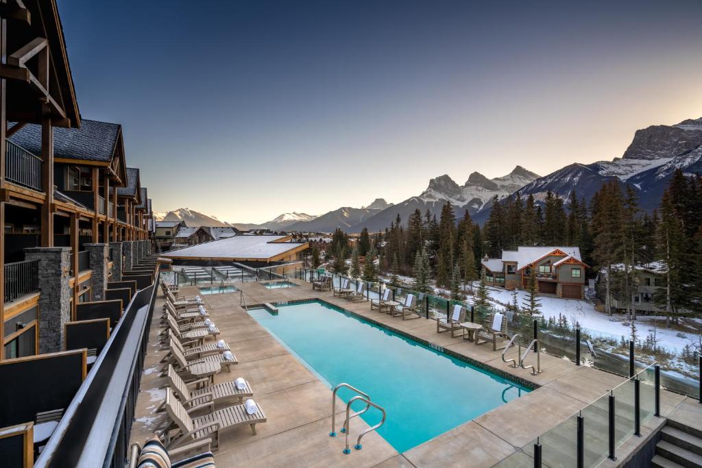 best hotel in Canmore