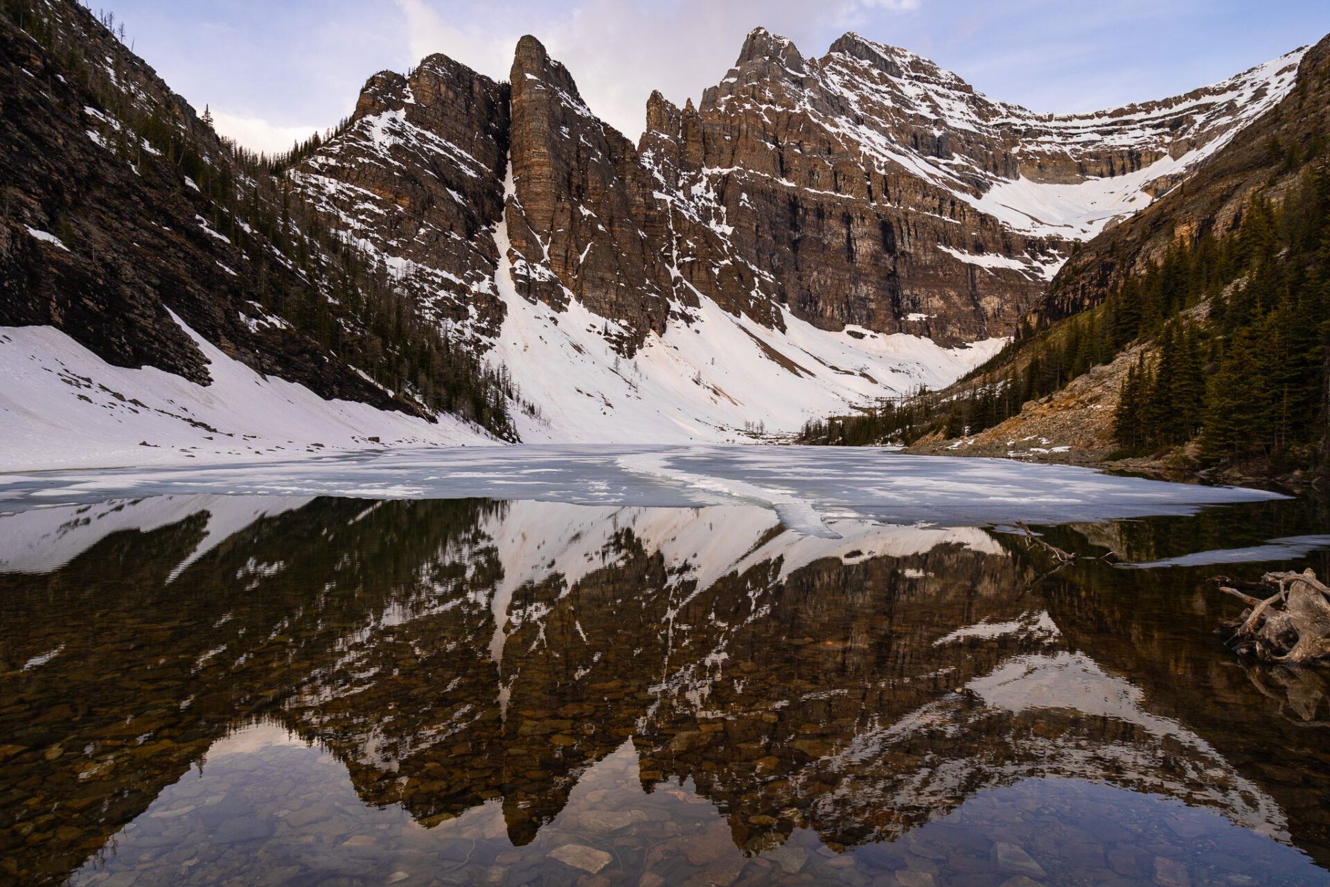 Moderate Lake Louise hikes - Lake Agnes 