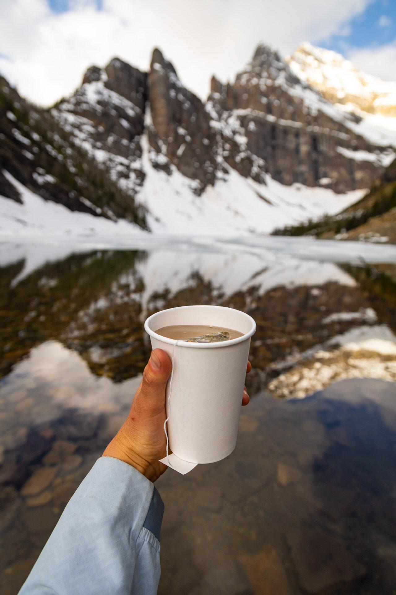 Lake Louise teahouse hike