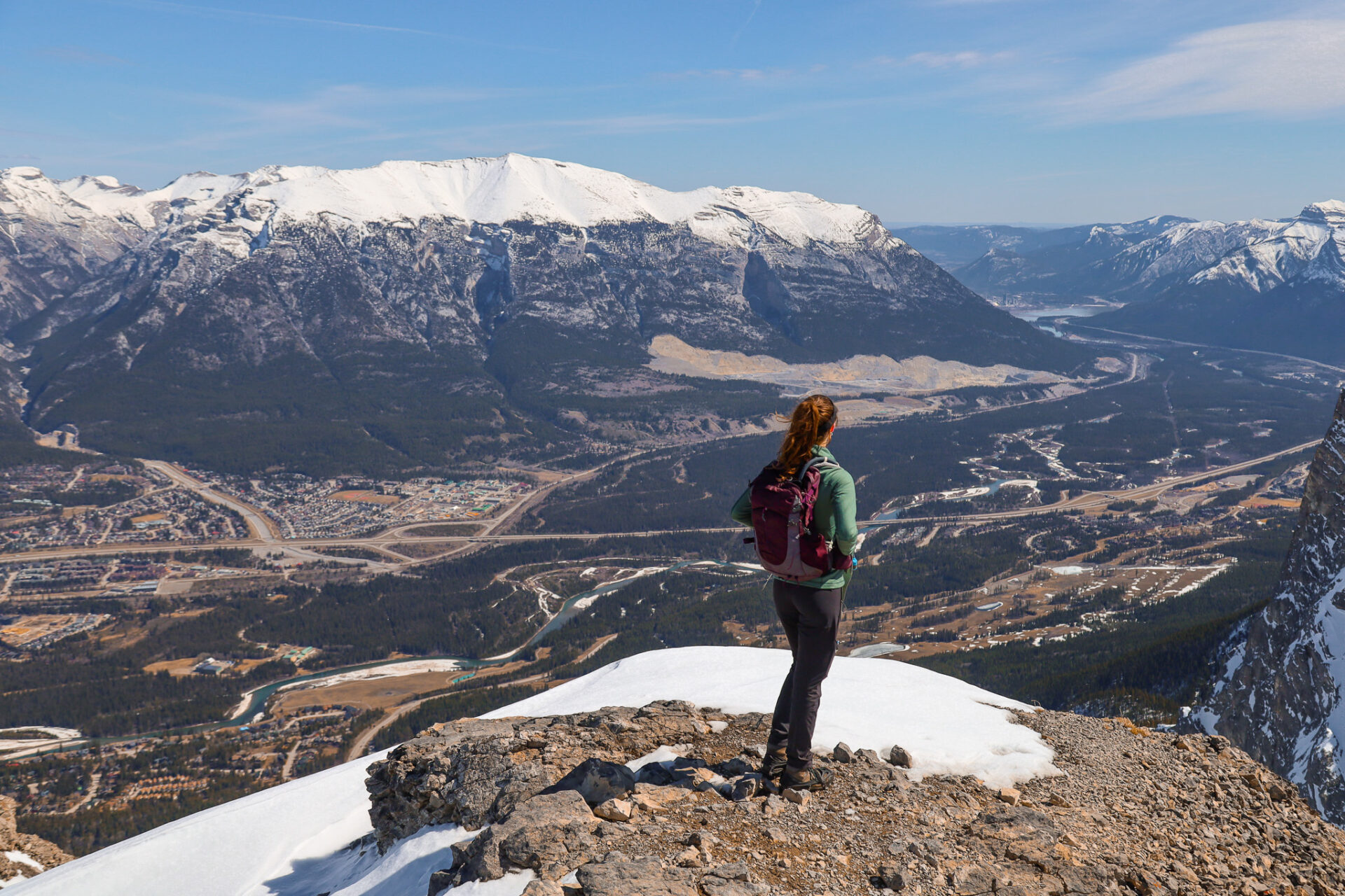 How to get to Canmore without a car