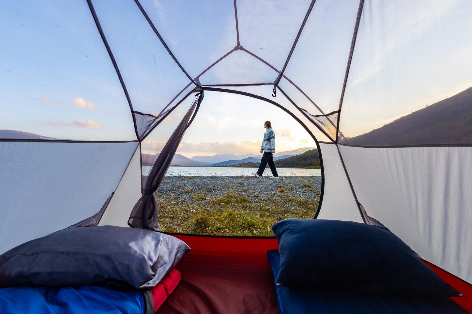 How to keep contacts clean while camping 