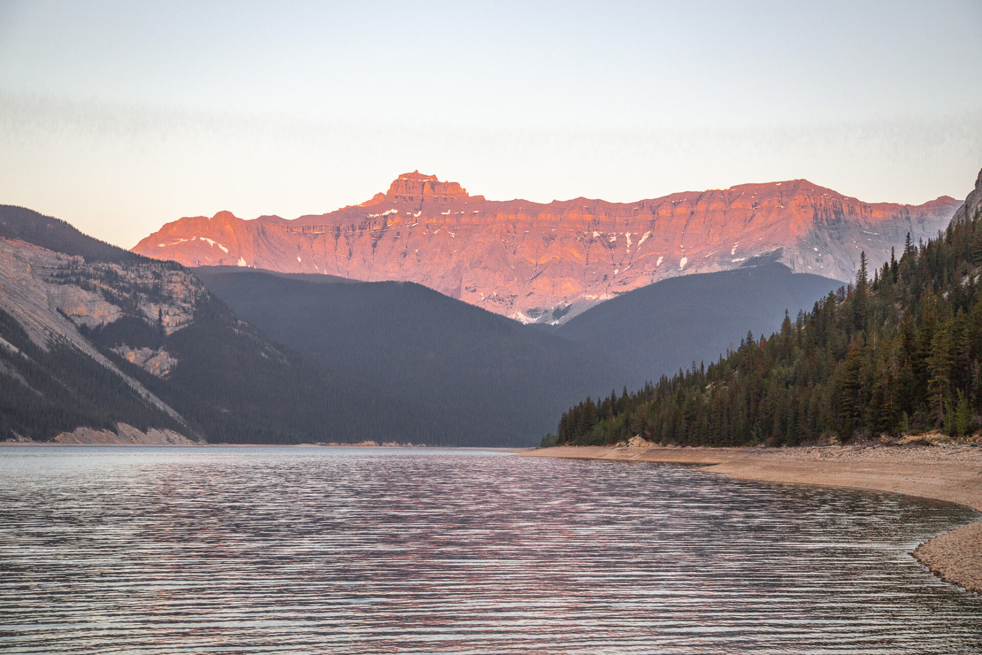 LM22 - Lake Minnewanka Backpacking Guide 