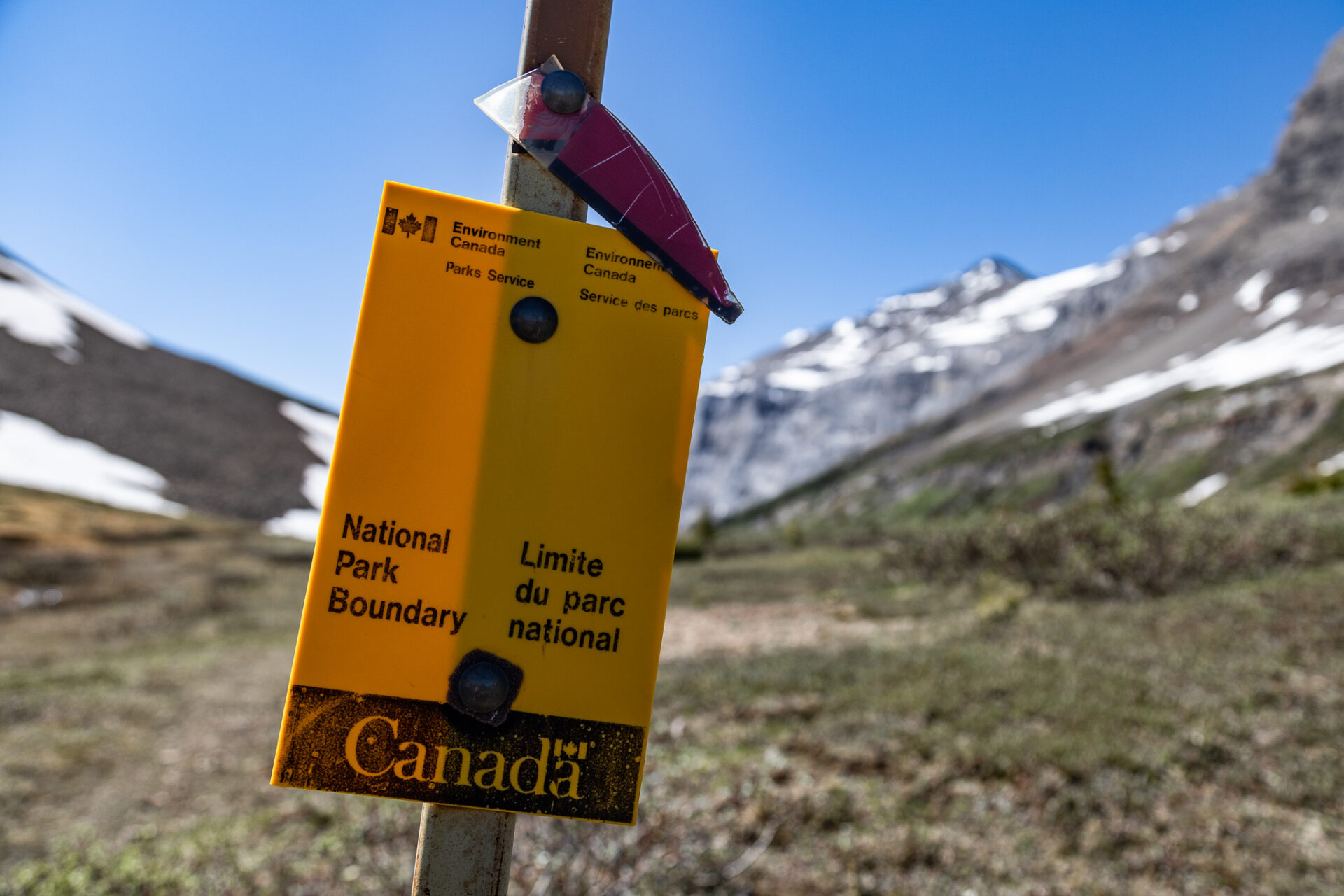 Aylmer Pass hike in Banff - Park Boundary sign 