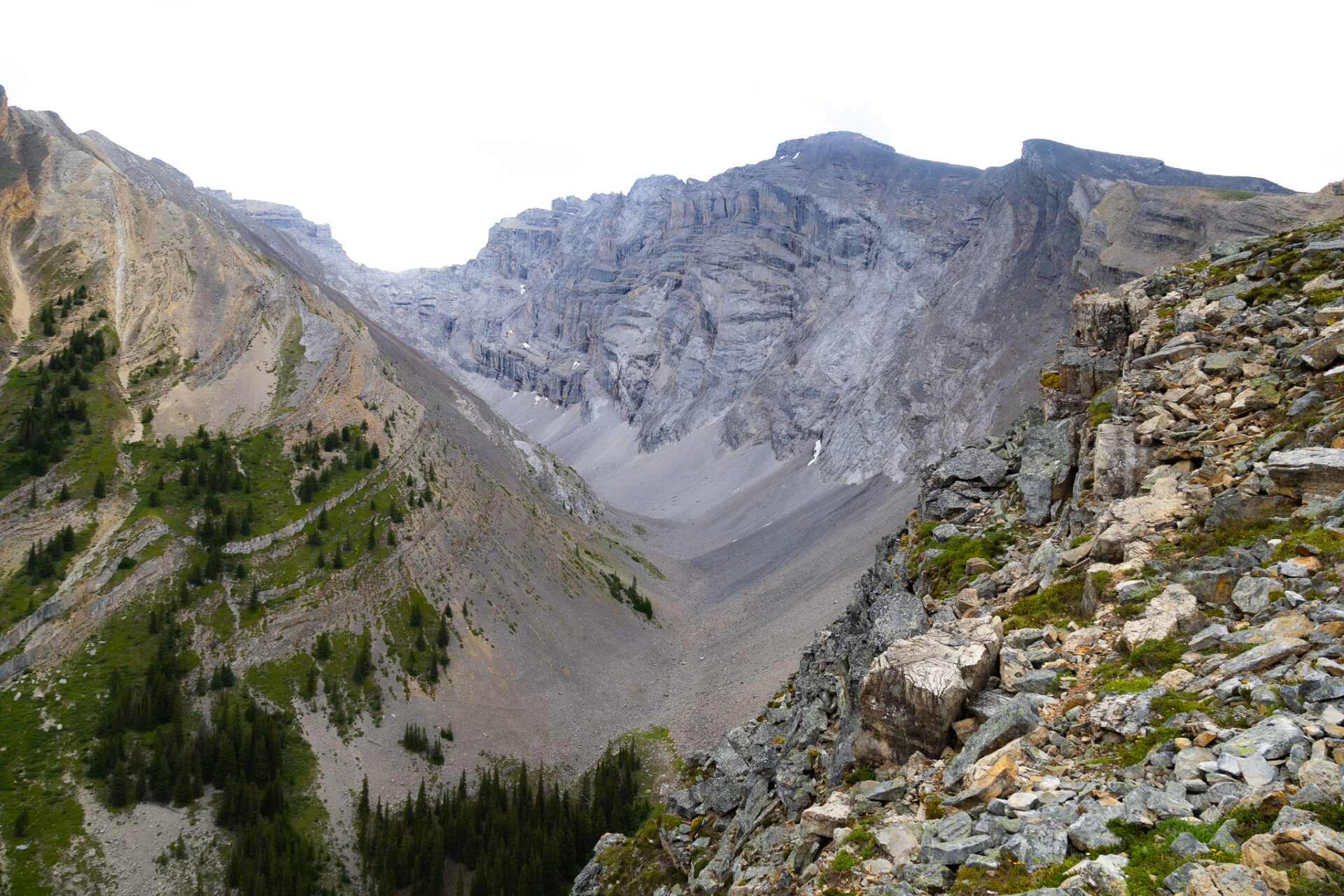 Cascade Amphitheatre from the summit route 