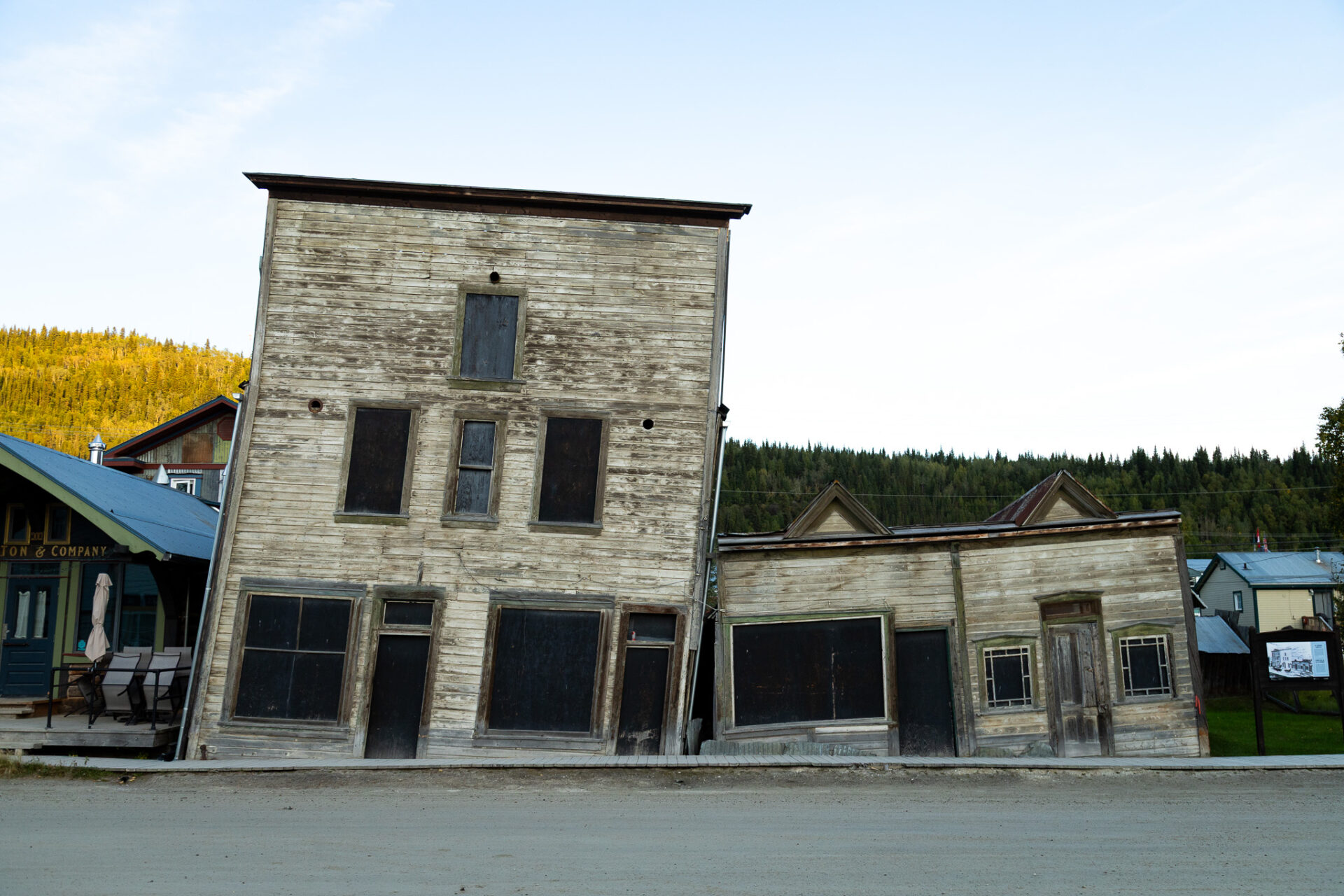 Dawson City old western buildings, gold rush buildings in dawson city. Canada's old  western towns 
