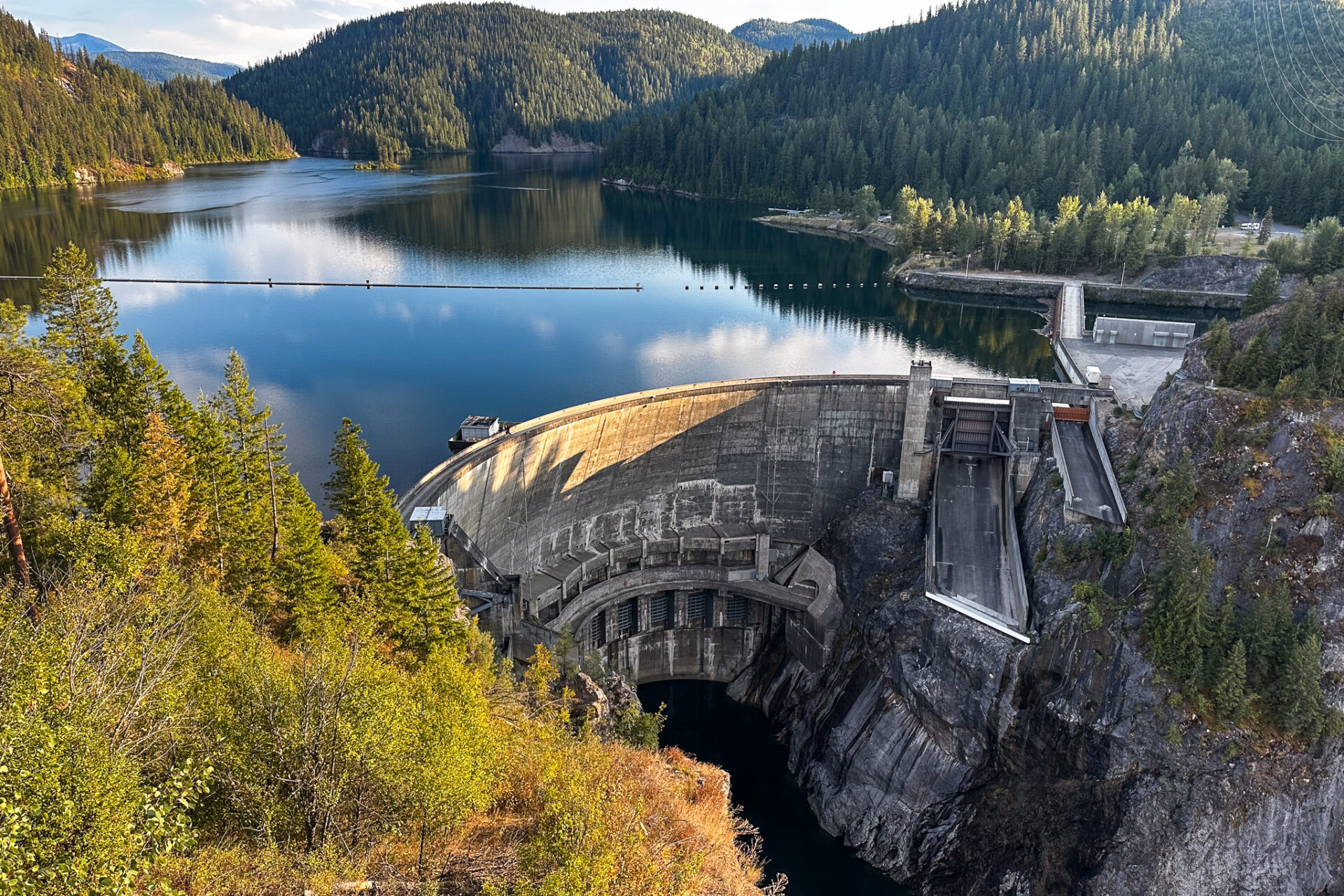 Vista House Viewpoint overlooking Boundary Dam, Pend Oreille River. Metaline Falls