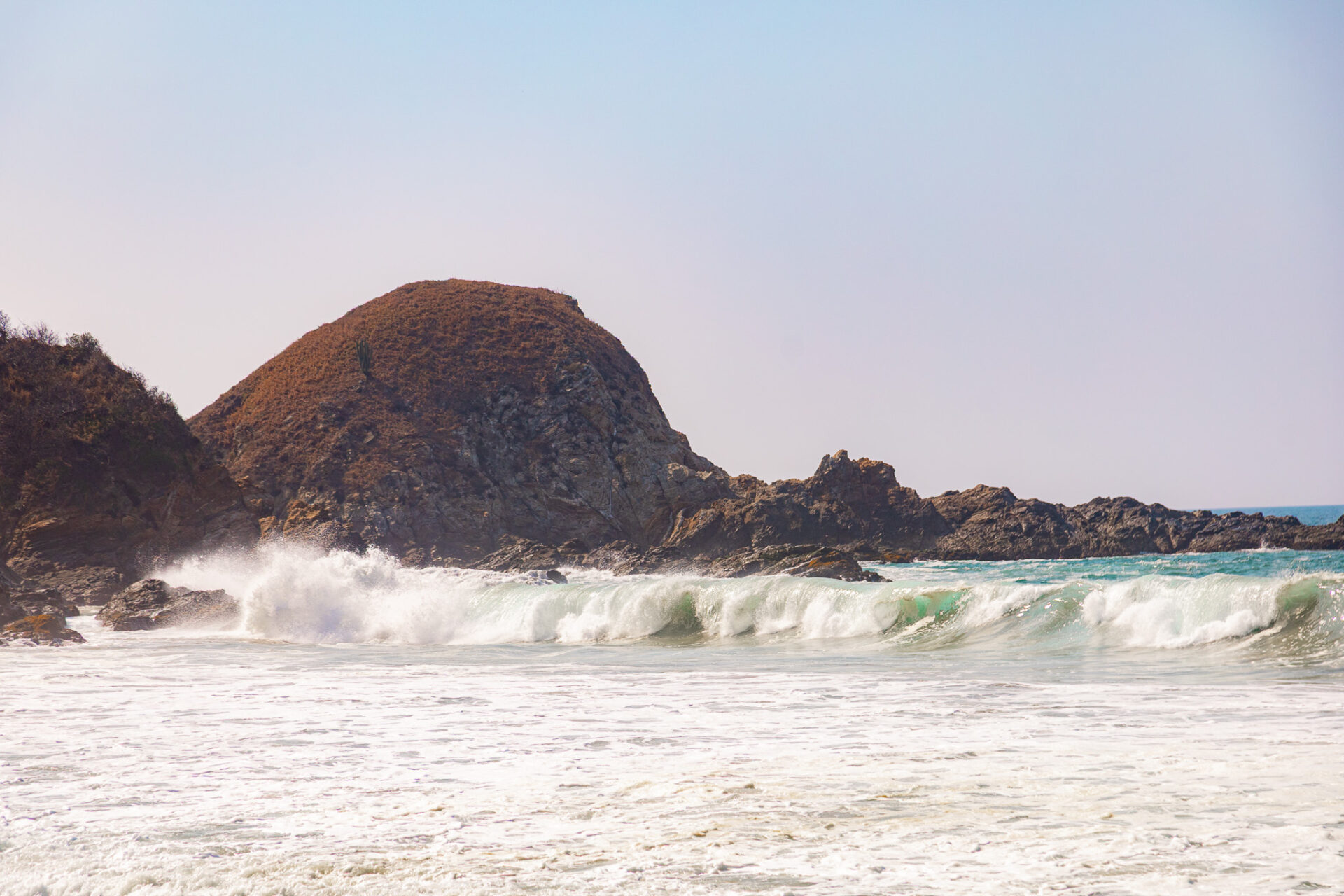 dangers waves and rips zipolite beach, Oaxaca beach town